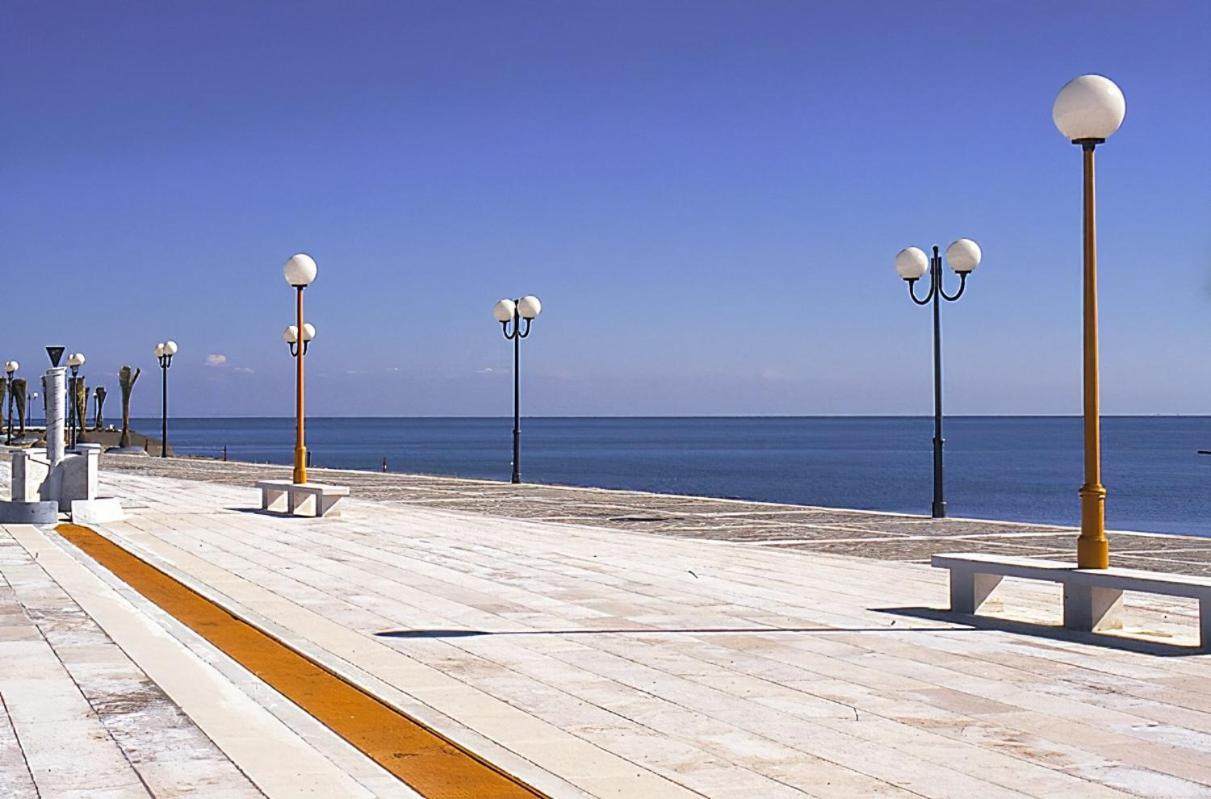 Stella Marina Jonica 1Km Vom Strand Mit Terrasse Daire Policoro Dış mekan fotoğraf